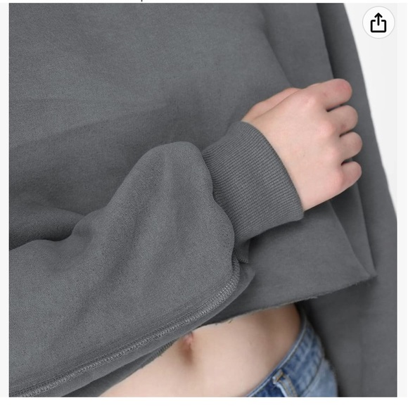 Super cute cropped sweater… - Picture 2 of 3